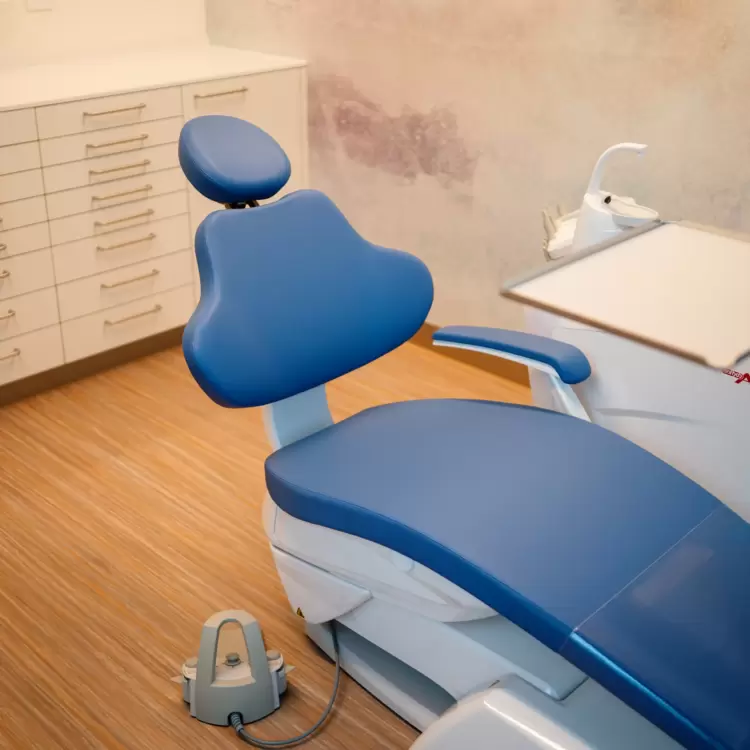 Zahnarzt Ennetbürgen und Buochs mit neuer, moderner Zahnarztpraxis | Zahnmedizin Ennetbürgen