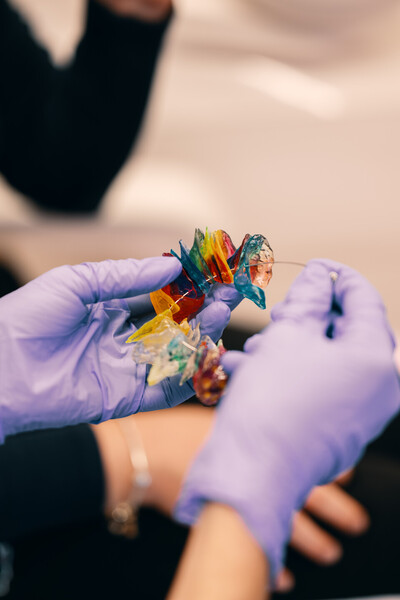 Dr. med. dent. Monique Louwen – Zahnärztin in Ennetbürgen mit Einfühlungsvermögen | Zahnmedizin Ennetbürgen